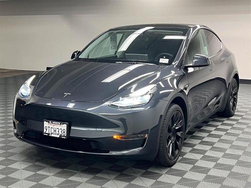 2025 Tesla Model Y Long Range Dual Motor Rear-Wheel Drive