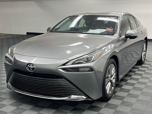 2023 Toyota Mirai Base