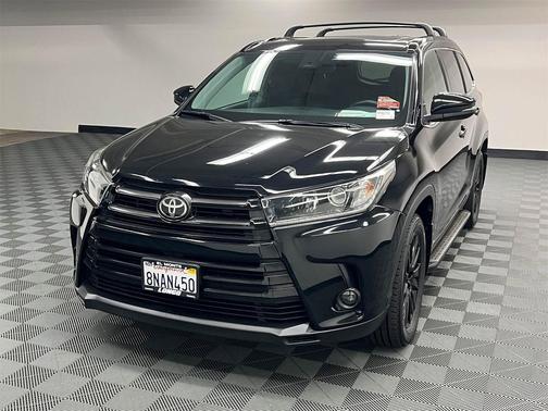2019 Toyota Highlander SE