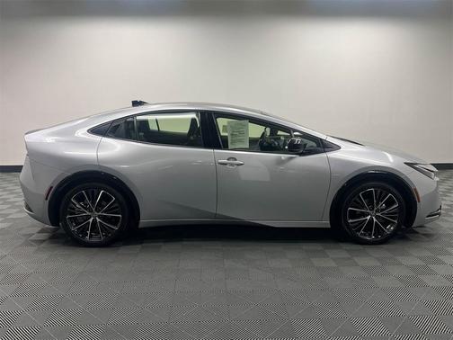 2024 Toyota Prius XLE