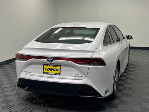 2021 Toyota Mirai Base