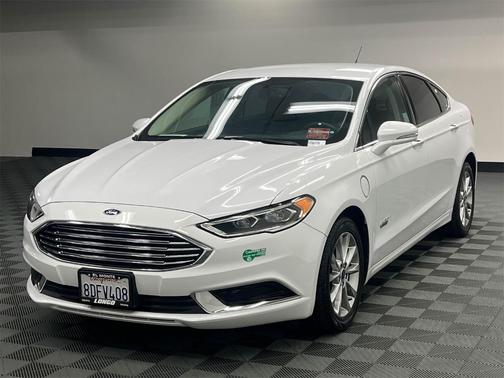 2018 Ford Fusion Energi SE Luxury