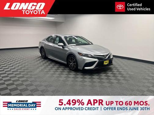 2024 Toyota Camry SE