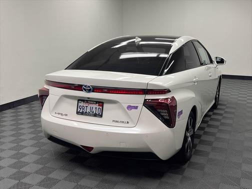 2019 Toyota Mirai Base