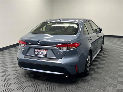 2022 Toyota Corolla Hybrid LE