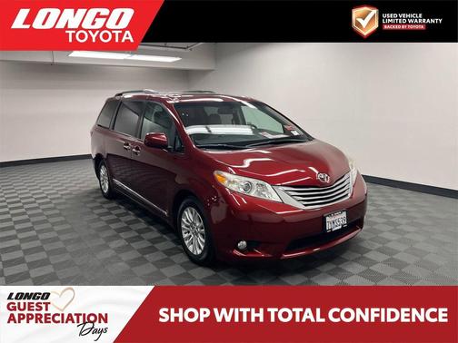 2017 Toyota Sienna XLE