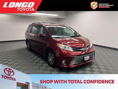 2018 Toyota Sienna XLE