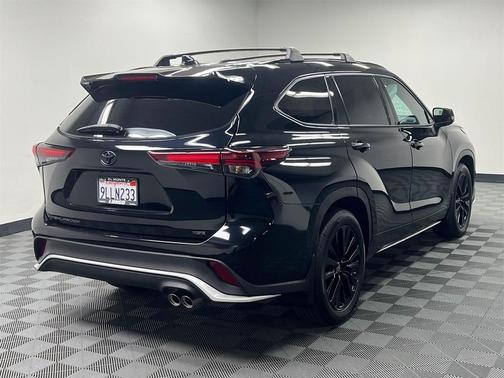 2024 Toyota Highlander XSE