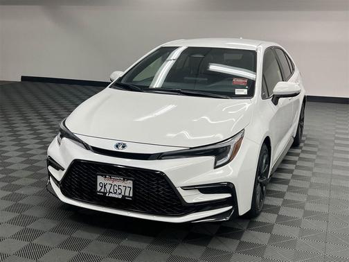 2024 Toyota Corolla Hybrid SE
