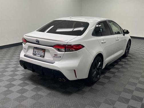2024 Toyota Corolla Hybrid SE