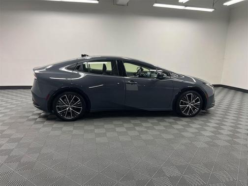 2024 Toyota Prius XLE