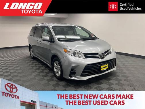 2019 Toyota Sienna LE
