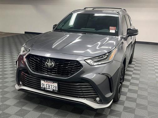 2024 Toyota Highlander XSE