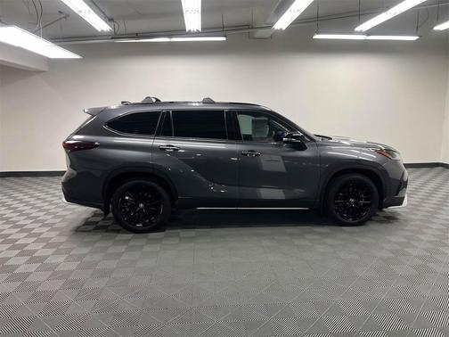 2024 Toyota Highlander XSE