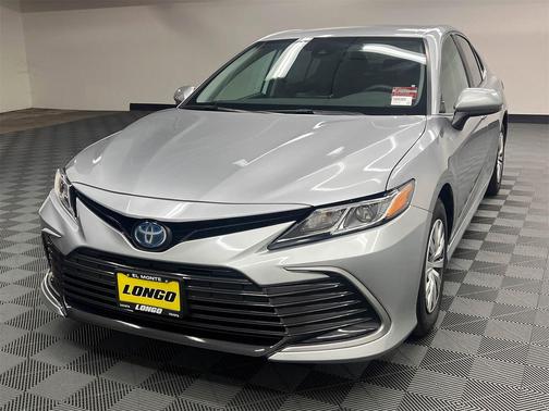 2024 Toyota Camry Hybrid LE