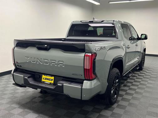 2025 Toyota Tundra Hybrid Platinum