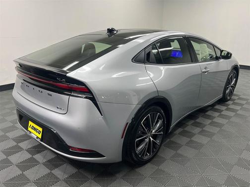 2024 Toyota Prius XLE