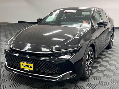 2024 Toyota Crown Limited