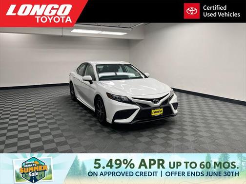 2024 Toyota Camry SE