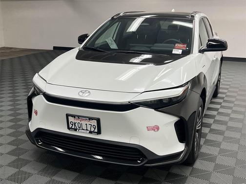 2023 Toyota bZ4X XLE