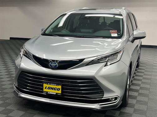 2024 Toyota Sienna Limited