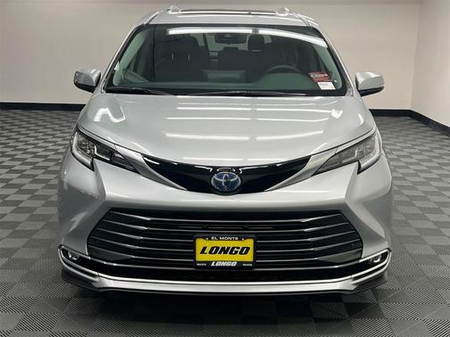 2024 Toyota Sienna Limited