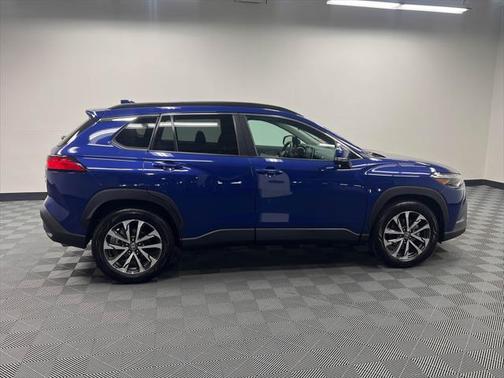 2022 Toyota Corolla Cross XLE