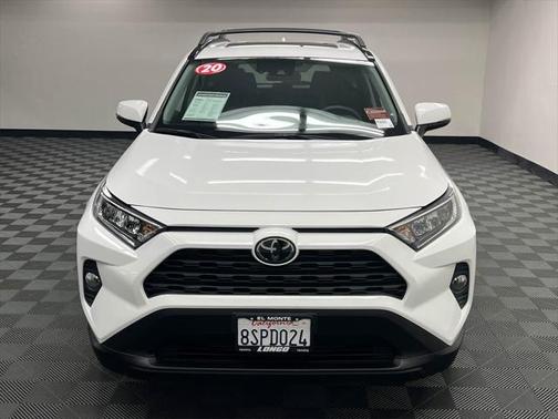 2020 Toyota RAV4 XLE