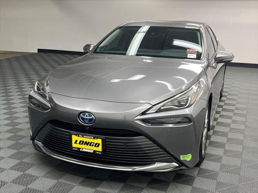 2022 Toyota Mirai Base