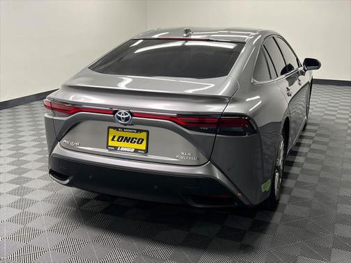 2022 Toyota Mirai Base