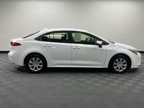 2023 Toyota Corolla Hybrid LE
