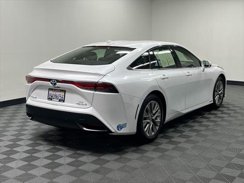 2021 Toyota Mirai Base