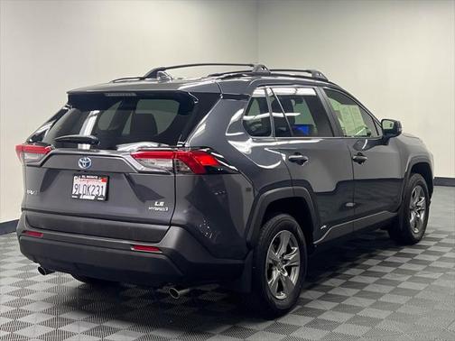 2024 Toyota RAV4 Hybrid LE