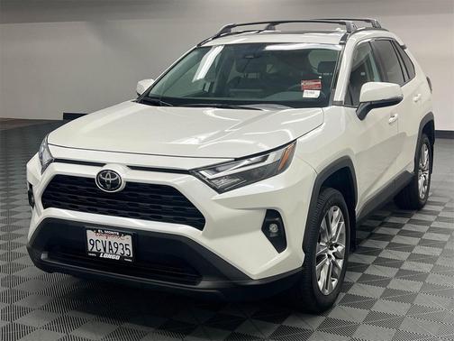 2022 Toyota RAV4 XLE Premium