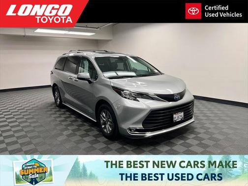 2021 Toyota Sienna XLE 8 Passenger