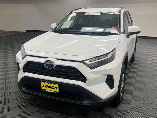 2024 Toyota RAV4 Hybrid XLE