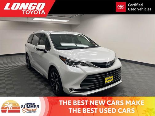 2025 Toyota Sienna Platinum 7 Passenger