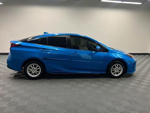 2022 Toyota Prius L