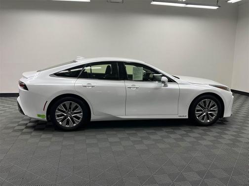 2022 Toyota Mirai Base