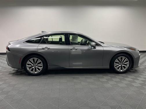 2021 Toyota Mirai Base