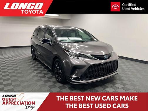 2022 Toyota Sienna XSE 7 Passenger