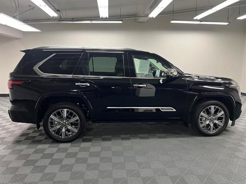 2025 Toyota Sequoia Capstone