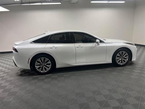 2022 Toyota Mirai Base