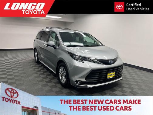 2025 Toyota Sienna XLE