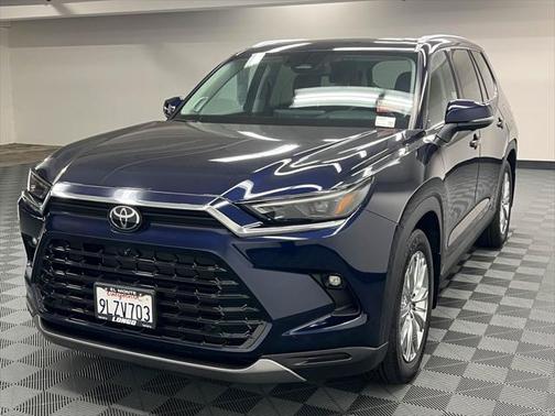 2024 Toyota Grand Highlander Platinum