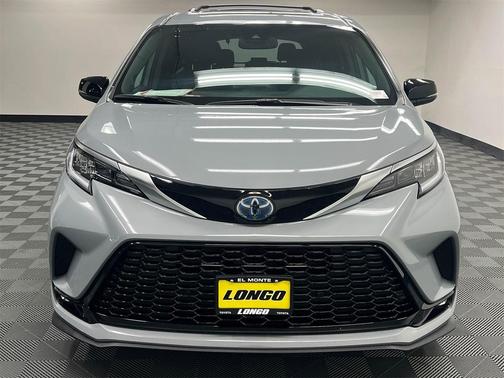 2024 Toyota Sienna XSE 7 Passenger
