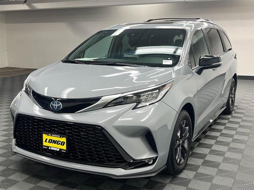 2024 Toyota Sienna XSE 7 Passenger
