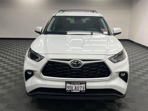 2022 Toyota Highlander LE