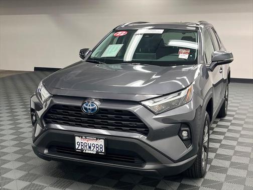 2022 Toyota RAV4 Hybrid XLE Premium
