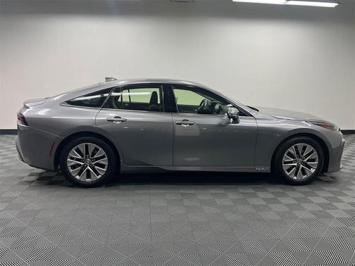 2021 Toyota Mirai Base